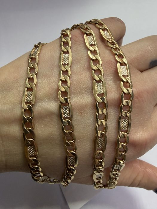 Золотая цепочка красивая широкая