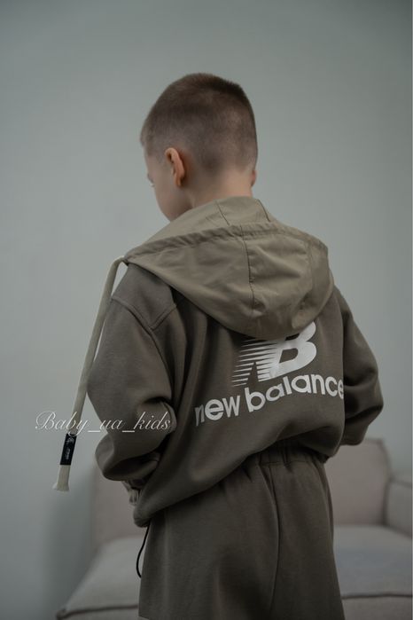 Спортивный костюм для мальчиков  140