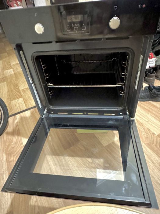 Whirpool AKP 460/NB отличное состояние