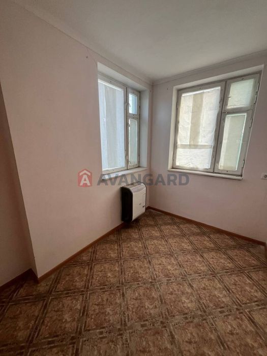 Продаж будинку+8соток приватизованої землі+літня кухня. Запоріжжя ліве