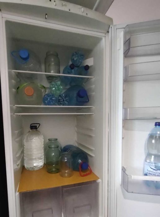 Холодильник Zanussi