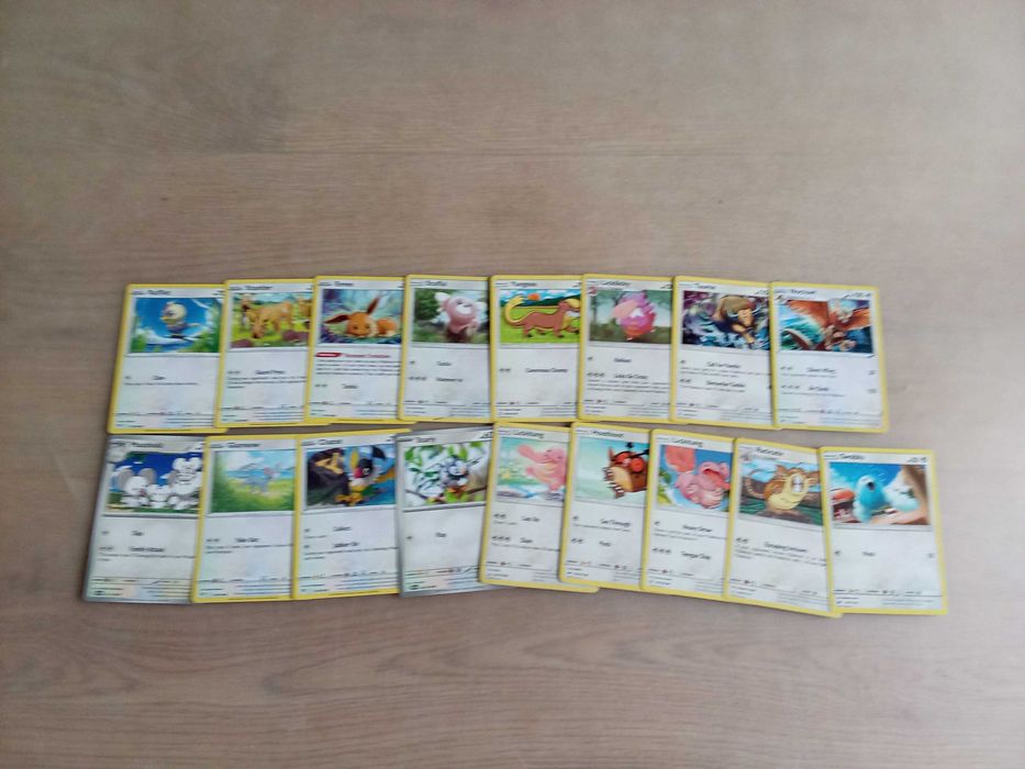 Pokemon Karty 216 sztuk