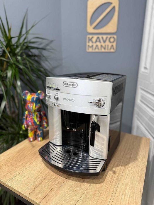 Кофемашина Delonghi Magnifica