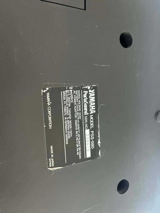 Keyboard Yamaha Porta Sound PSS-580