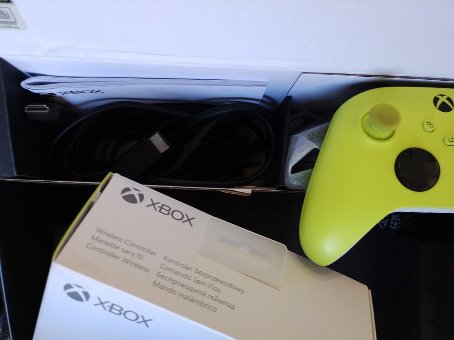 Konsola Xbox Series X 1TB | Pad | ZADBANA | Pudełko
