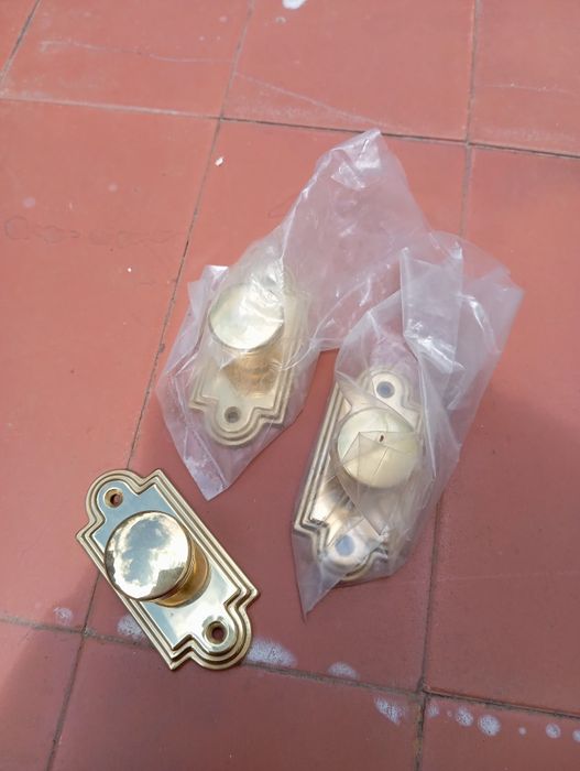 Ferragens para portas novos