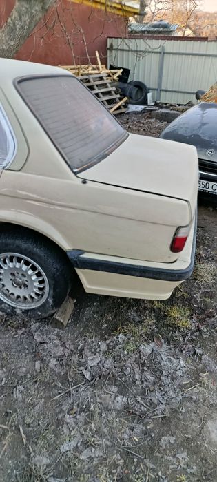 Продам Бмв е 30  1985г