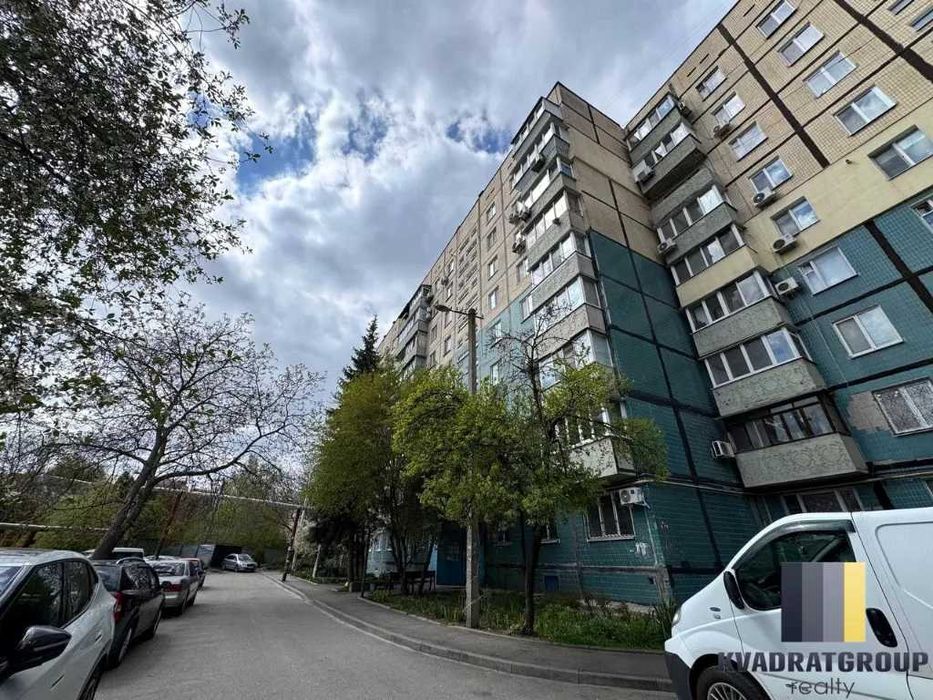 Продаж 2 к квартири жм Перемога 6, Штабний провулок 5