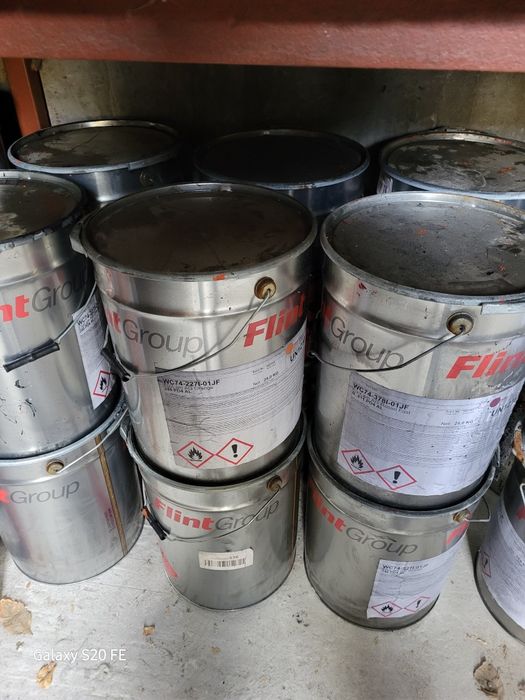 Канистры пластиковые, ведра металлические, кубы, бочки