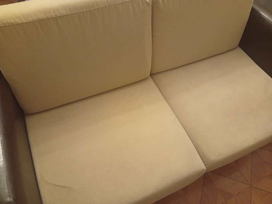 2 sofás em bom estado geral