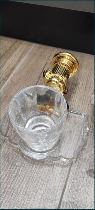 Комплект аксессуаров в ванную комнату.