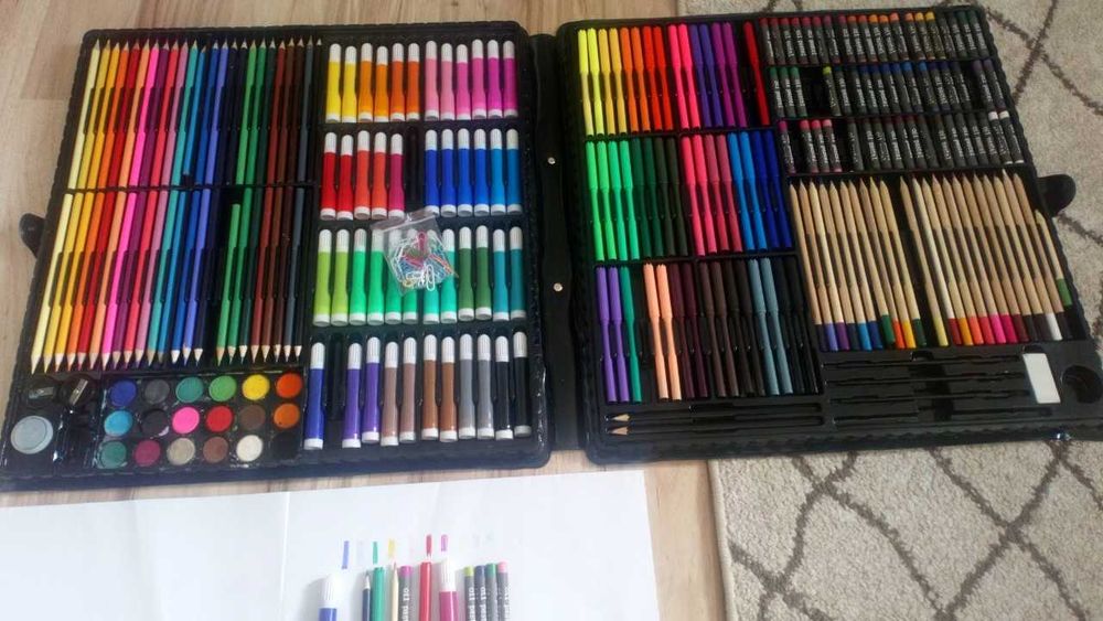 Duży zestaw plastyczny 288 el. – kreatywny komplet