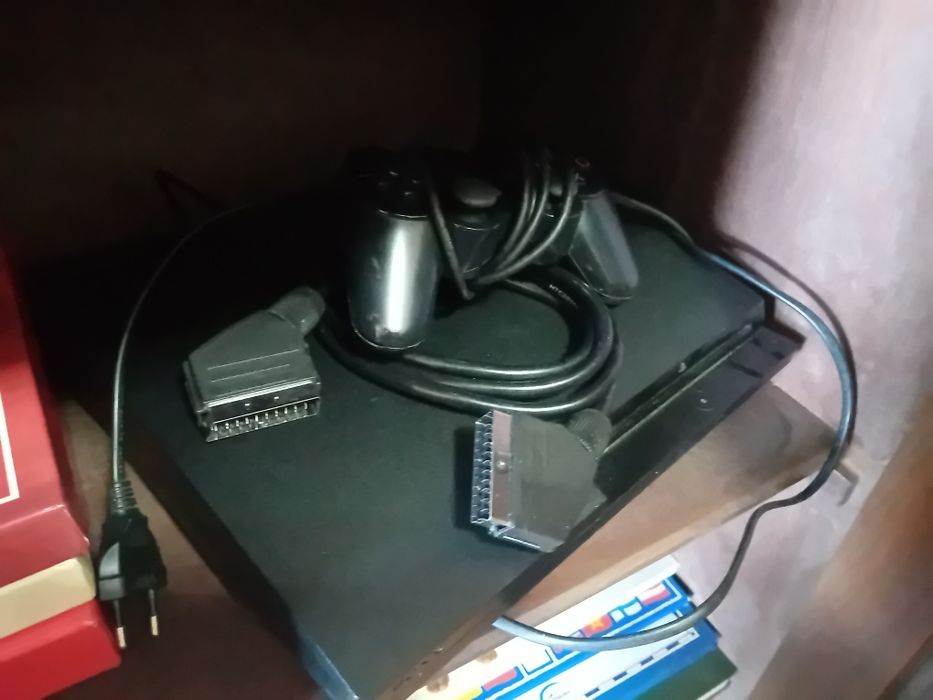 Ps3 slim com 4 jogos e comando