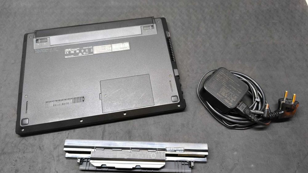 Portátil Asus Pro P2440UQ-FA0057 i7