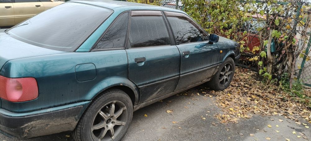 Ауді 80 б4 продам згоріла проводка під капотом