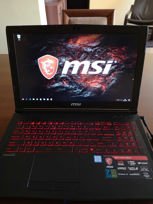 używany laptop gamingowy  MSI GL62MVR 7RFX stan bdb