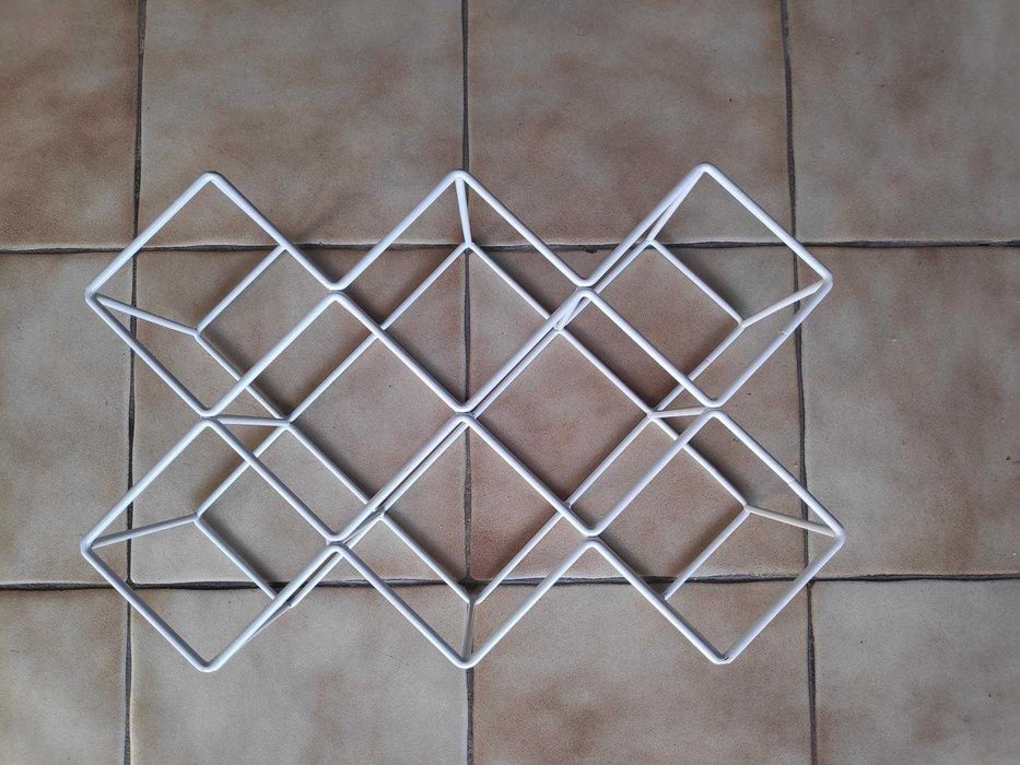 Garrafeira metálica (10 garrafas)