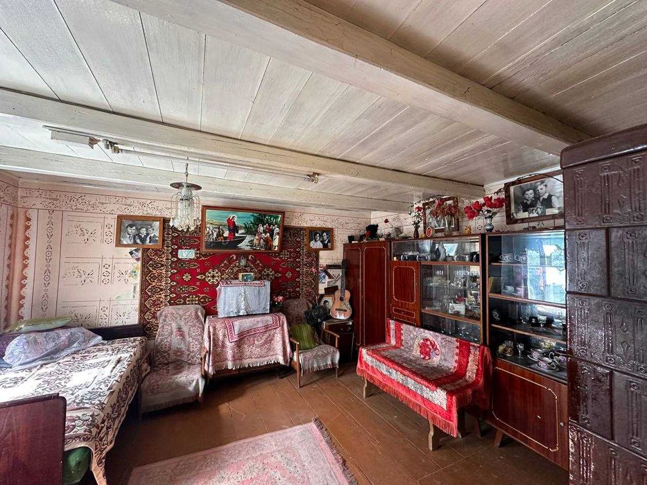 Продається будинок в с. Устя