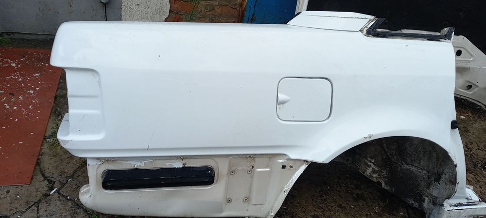 Капот Audi 100,200 v8