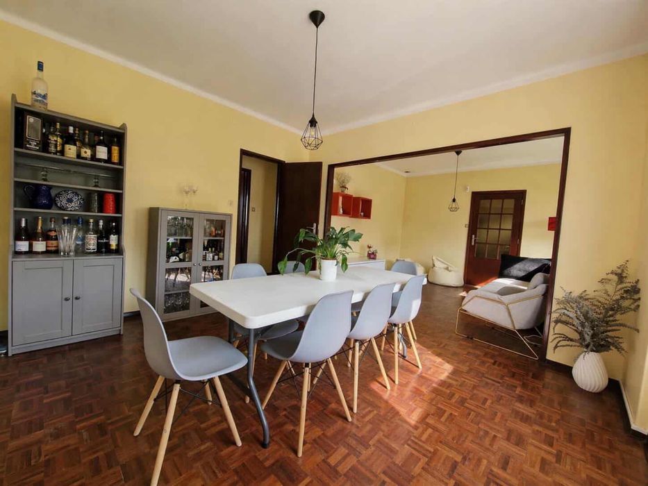 Moradia T3 2WC’s com garagem e quintal