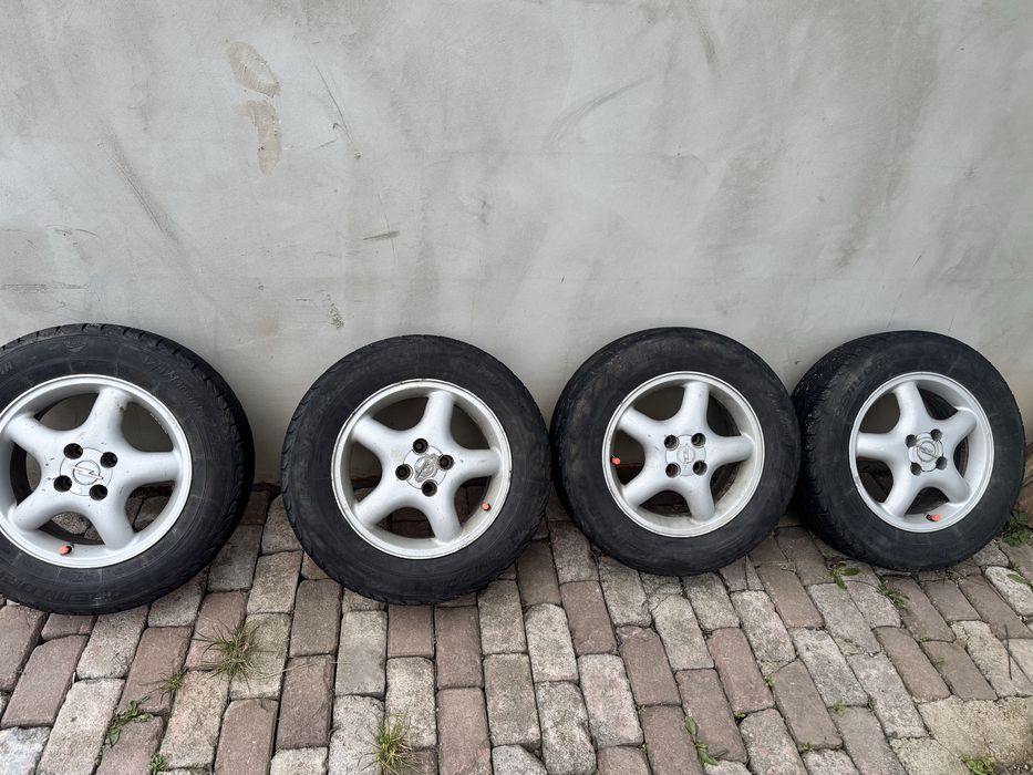 Продам колеса в зборі 205/65R15