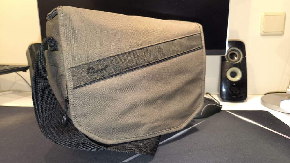Lowepro Event Messenger 150