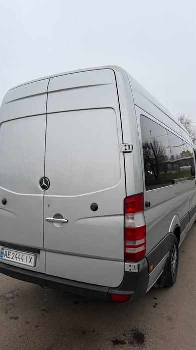 Продам Mercedes Sprinter 8+1