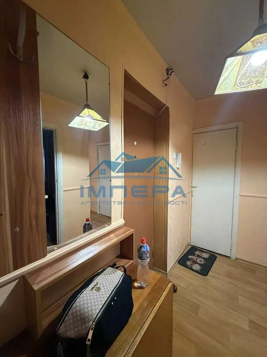 Продаж 1к квартири на Алмазному. 40м2. Цегла