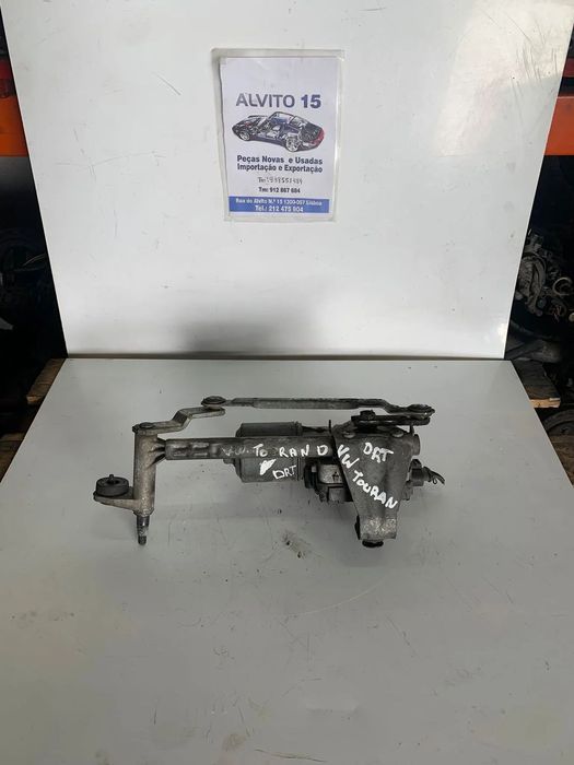 Motor e mecanismo do limpa para-brisas VW Golf V/Touran — Bosch 1T0