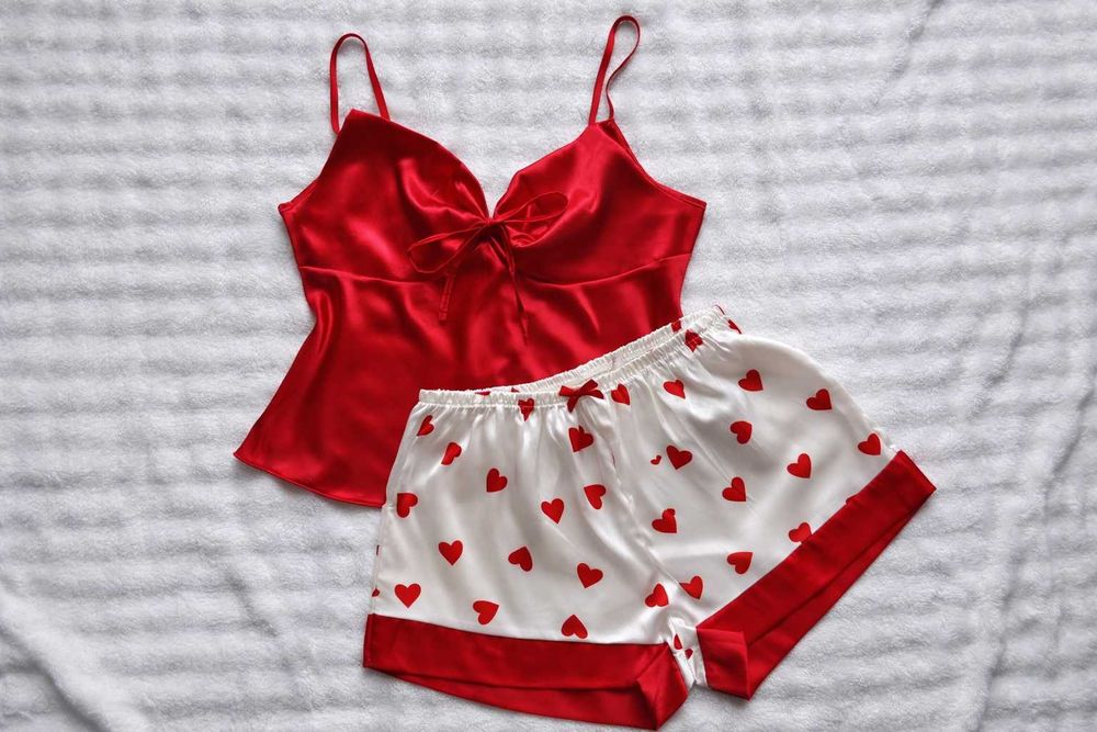 Piżama satynowa komplet w serduszka M