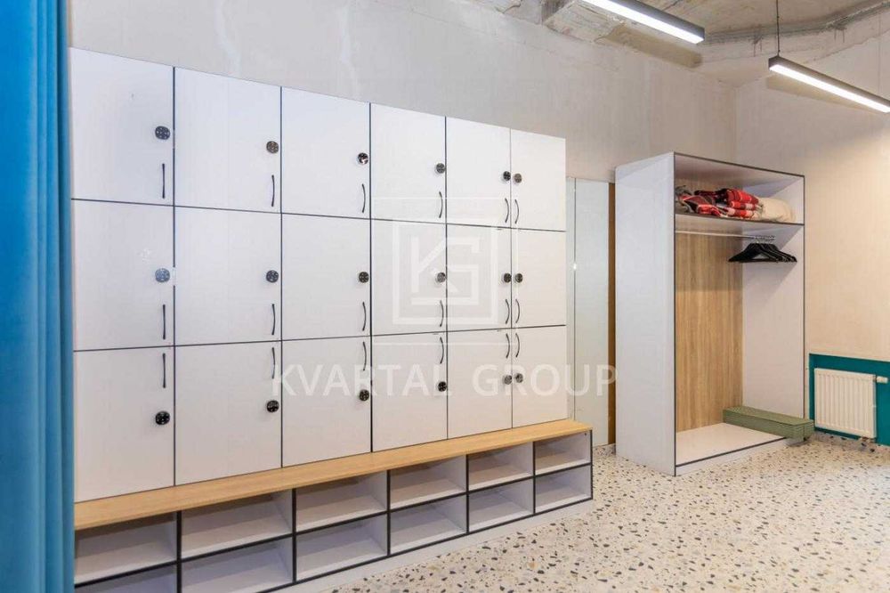 Розкішна резиденція 1087 м² з озером та повною автономією, 45 соток