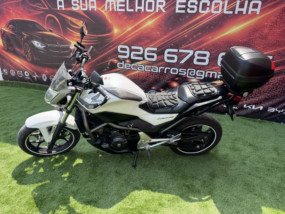 Honda NC 700S em muito bom estado