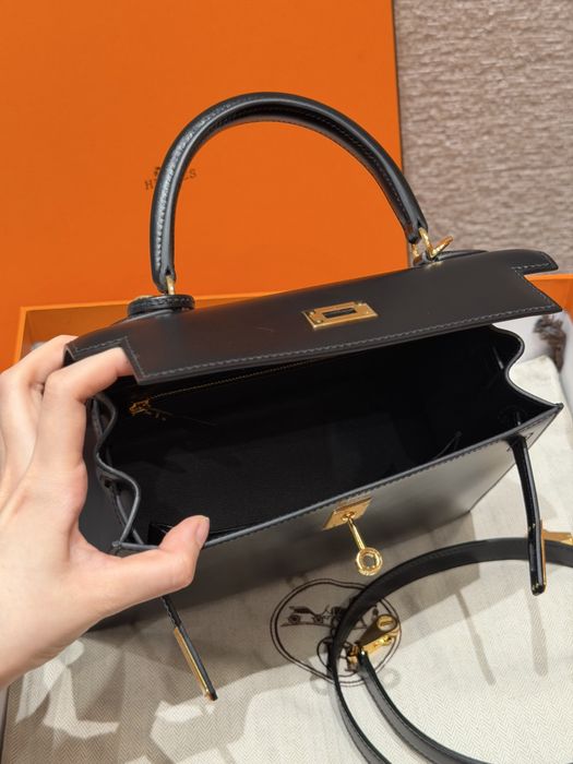 Hermes Kelly 25 Box в наличии