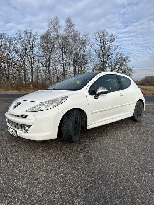 Peugeot 207 1.6 benzyna Panorama 142 tyś przebiegu