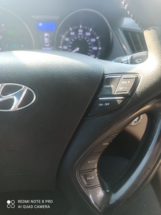 Hyundai Sonata гібрид hev 2012 limited
9 800 $ • 8 704 €