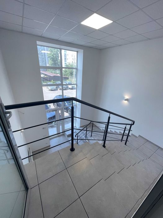 Приміщення під офіс на Митниці