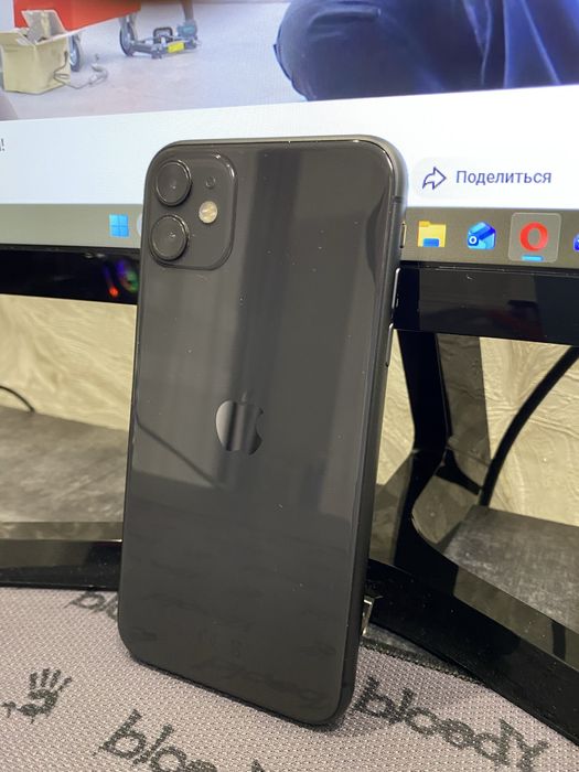 Продам iPhone 11 64GB