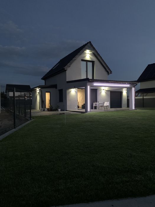Domek nad jeziorem z jacuzzi sauna linia brzegowa prywatna plaza 10 os TOP ! Spalona