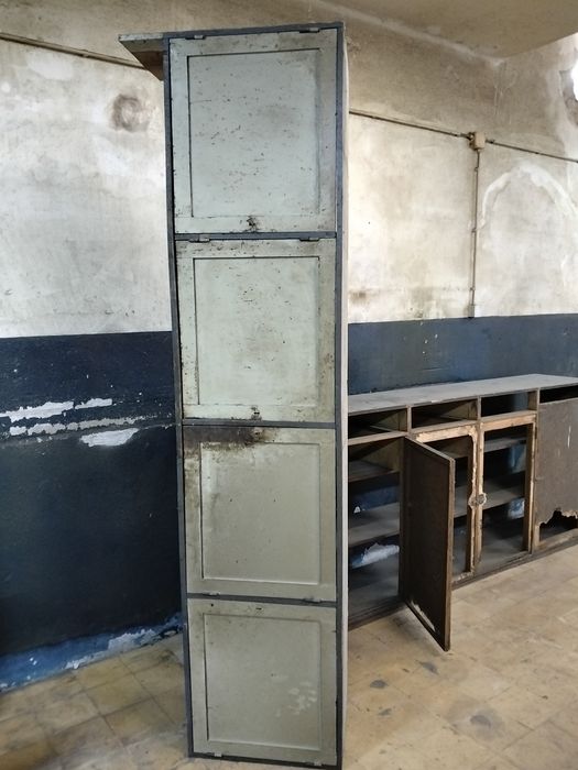 Armário parede para restauro