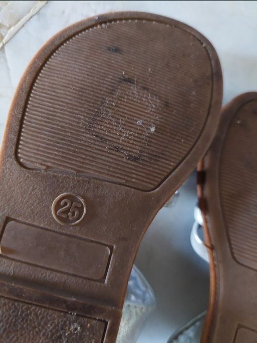 Sandalias menina prateadas
