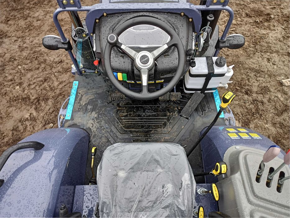 Мінітрактор HORST L 244-XU рівна підлога примусова ГУР Хорст доставка