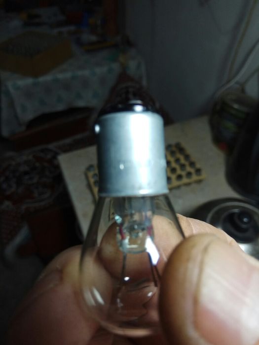 Лампочки автомобільні.