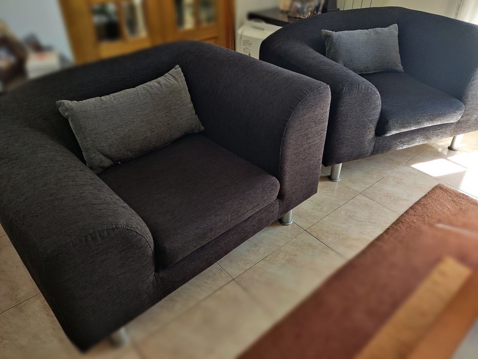 Conjunto de 3 sofás em tecido como novos