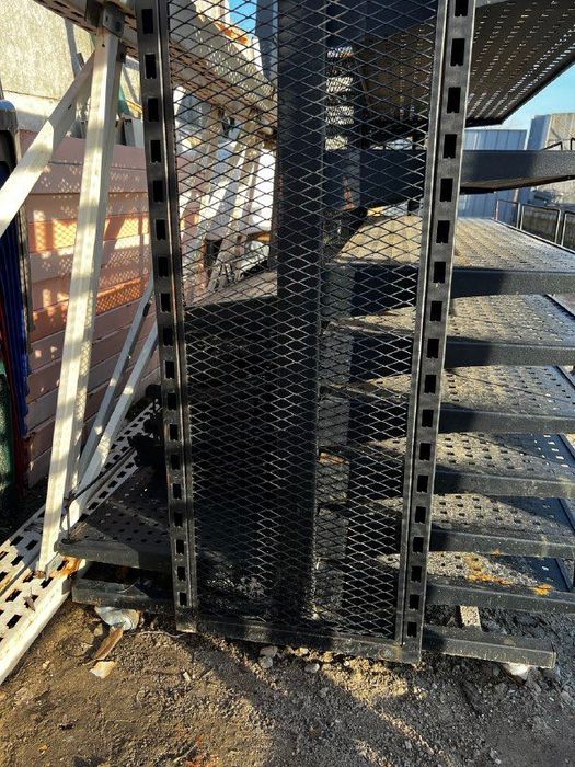 двостронній стелаж на колесах фірми Modern Expo