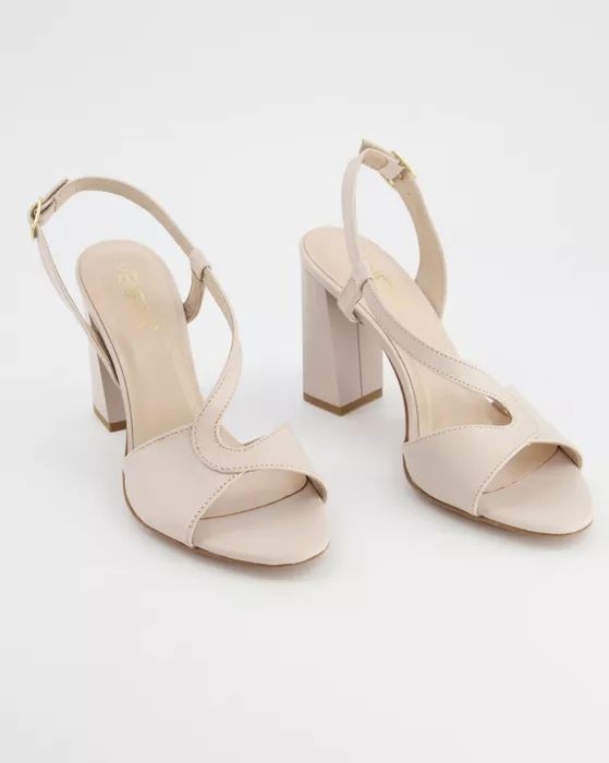 Jasnobeżowe buty Venezia rozmiar 38