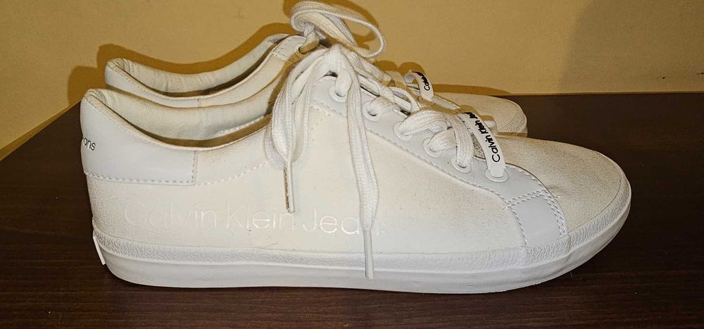 Buty Calvin Klein Jeans białe rozm. 38