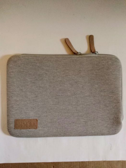 Etui na zamek tablet laptop