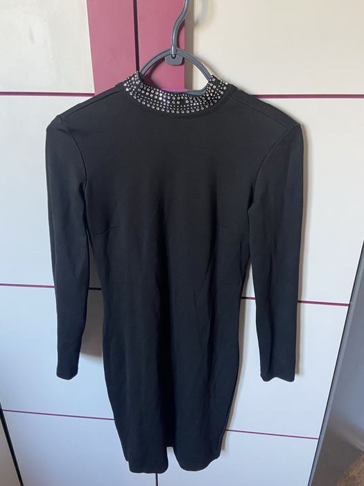 Czarna sukienka Cropp XS diamenciki odkryte plecy viral