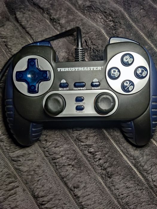 THRUSTMASTER dual trigger gamepad Ps/Ps 2
