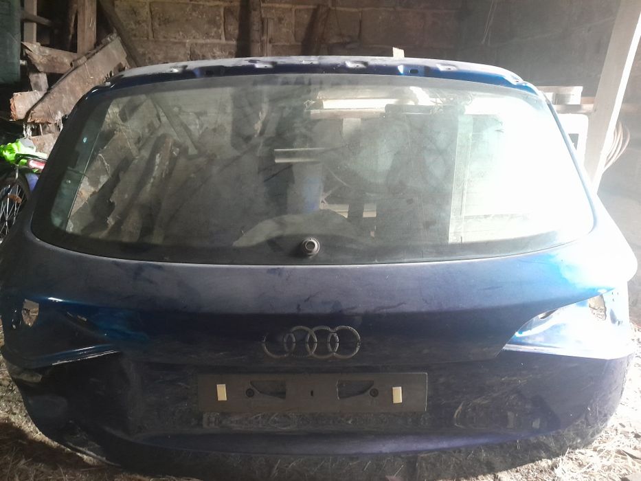 Tylna klapa audi q5 8r